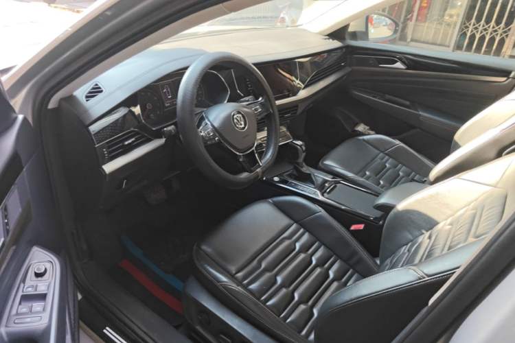 Used Volkswagen Passat 2020 330TSI Elite Edition China VI Driver Seat
