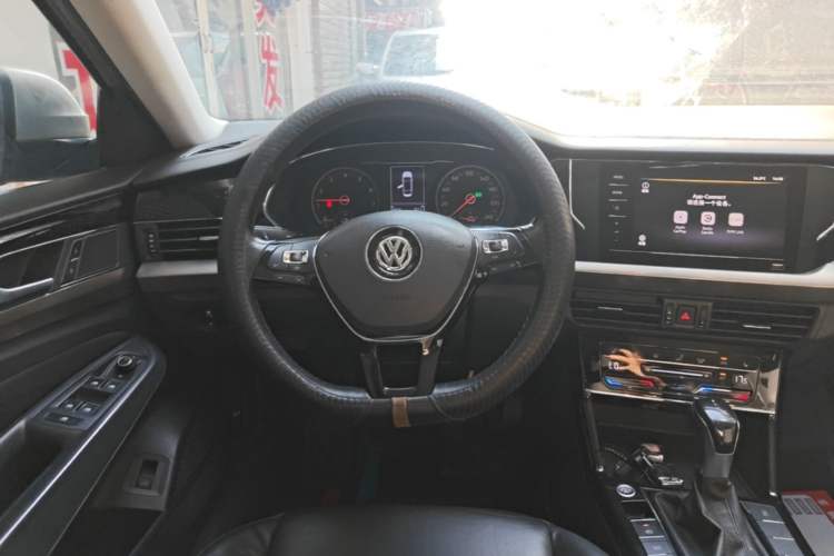 Used Volkswagen Passat 2020 330TSI Elite Edition China VI Steering Wheel
