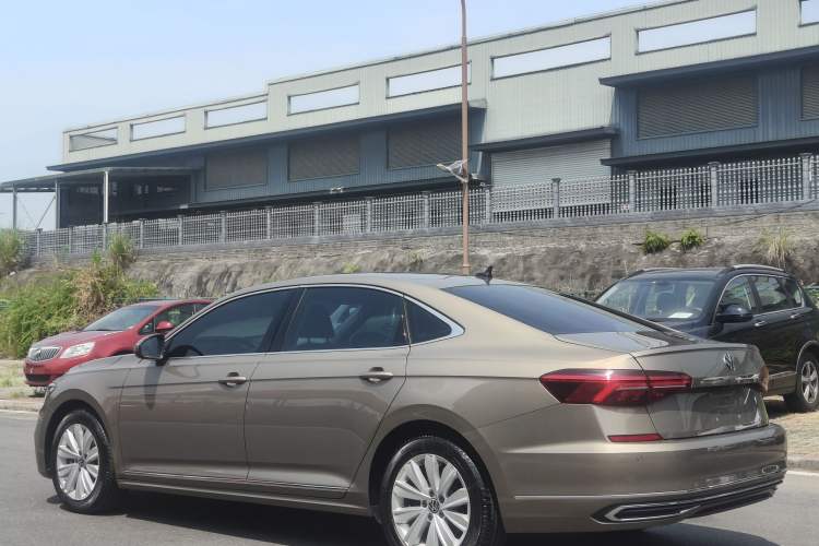 Used Volkswagen Passat 2020 Facelift 330TSI Elite Edition China VI Standard Exterior 7