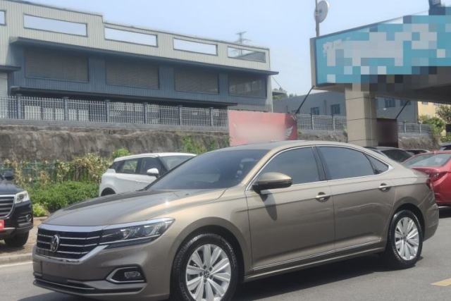 Used Volkswagen Passat 2020 Facelift 330TSI Elite Edition China VI Standard