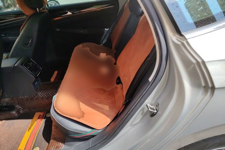 Used Volkswagen Passat 2020 330TSI Elite Edition China VI Left Rear Seat