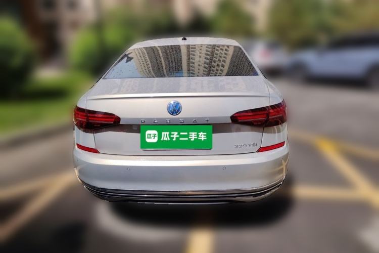 Used Volkswagen Passat 2020 330TSI Elite Edition China VI Rear