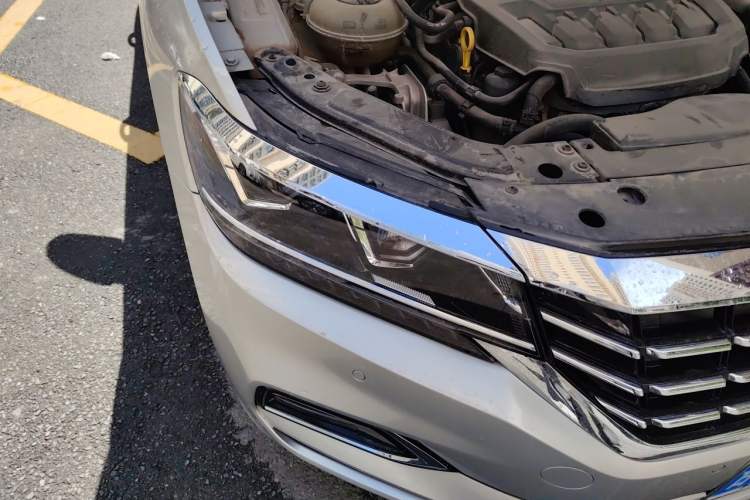 Used Volkswagen Passat 2020 330TSI Elite Edition China VI Right Front Headlight