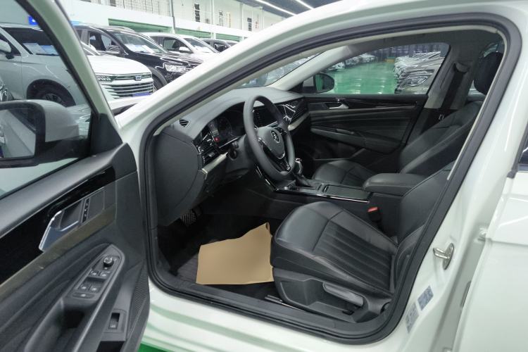 Used Volkswagen Passat 2020 Revised Version 280TSI Business Edition China VI Standard Driver Seat