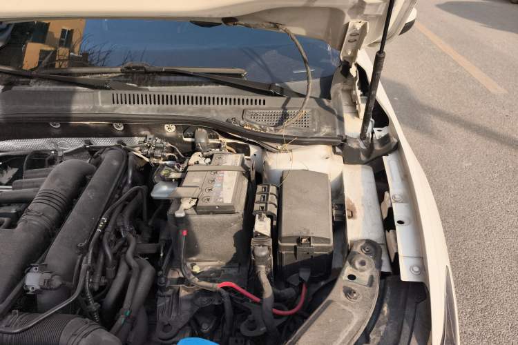 Used Volkswagen Passat 2020 280TSI Business Edition China VI Standard Engine Bay Left
