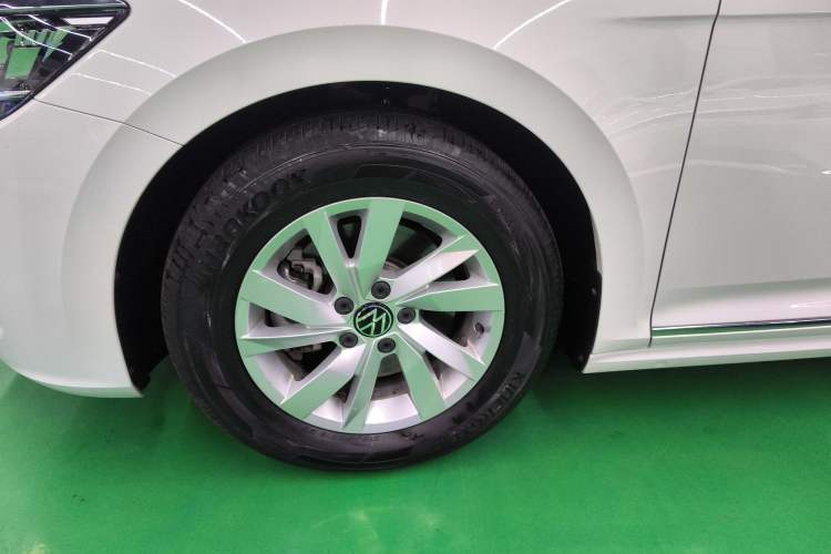 Used Volkswagen Passat 2020 Revised Version 280TSI Business Edition China VI Standard Exterior 3