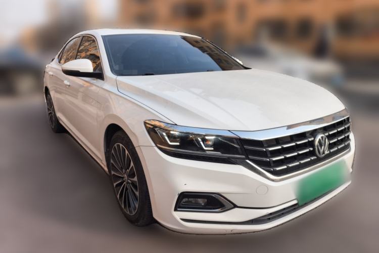 Used Volkswagen Passat 2020 280TSI Business Edition China VI Standard Front Right 45 Deg
