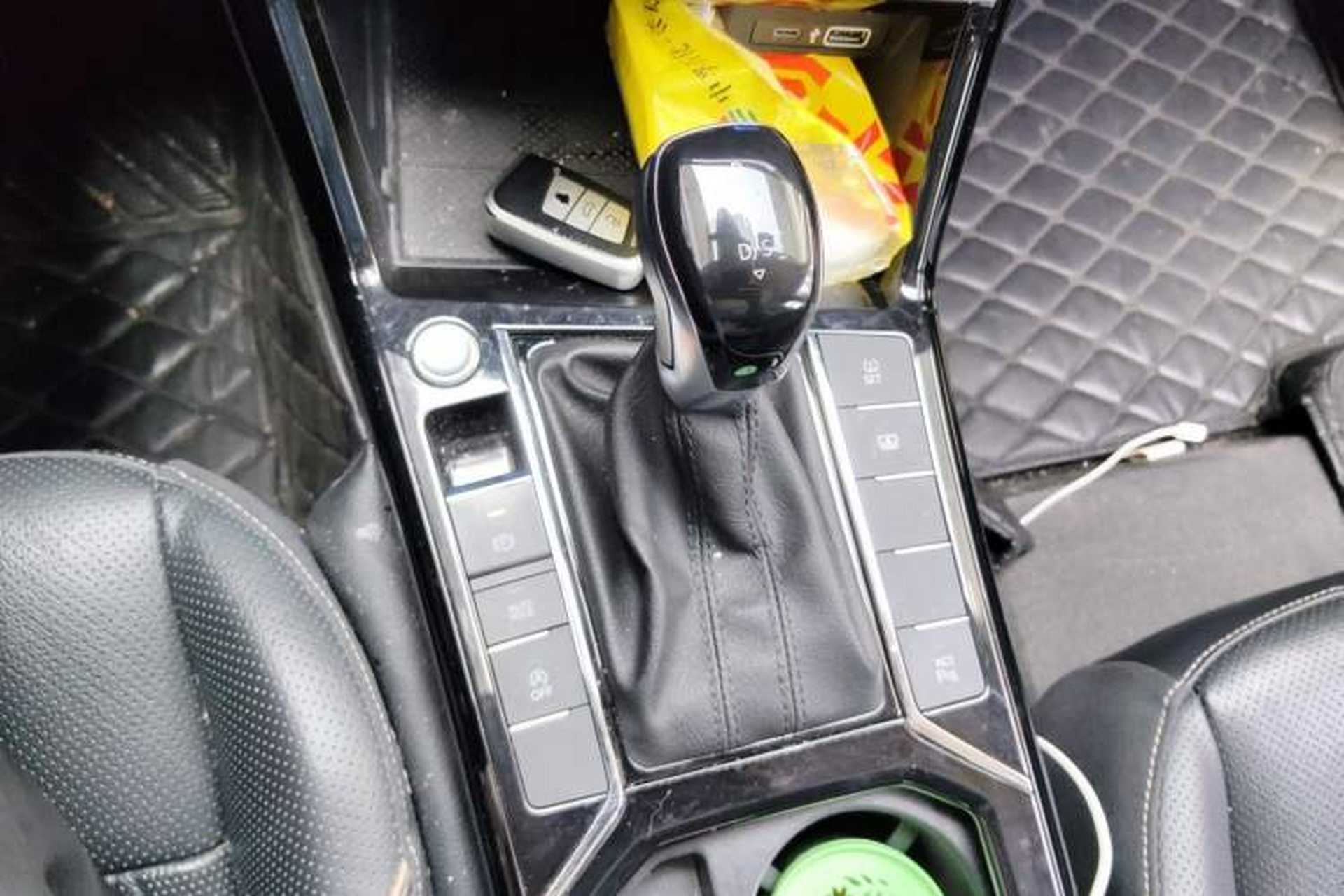 Used Volkswagen Passat 2020 330TSI Prestige Edition China VI Standard Gear Lever