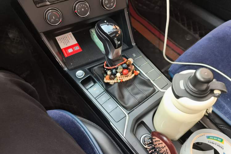 Used Volkswagen Passat 2020 280TSI Business Edition China VI Standard Gear Lever