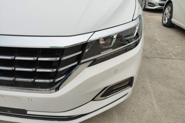 Used Volkswagen Passat 2020 330TSI Elite Edition China VI Left Front Headlight