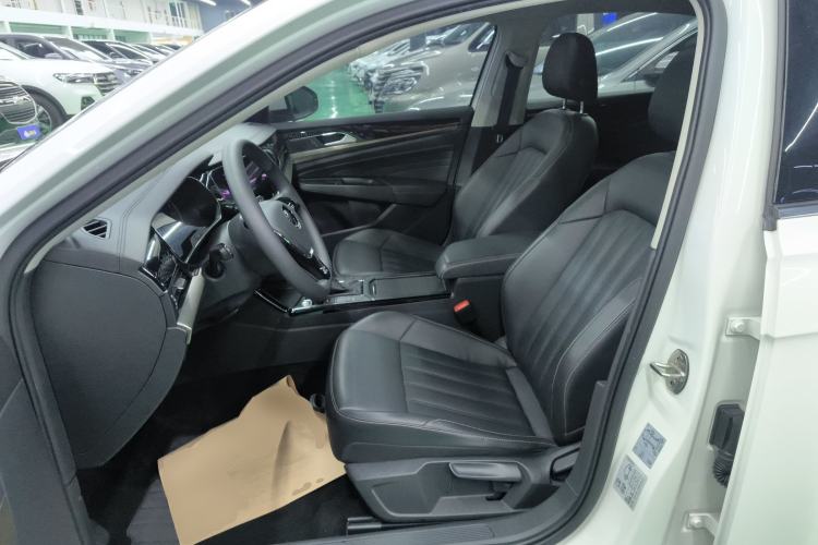 Used Volkswagen Passat 2020 Revised Version 280TSI Business Edition China VI Standard Left Front Seat