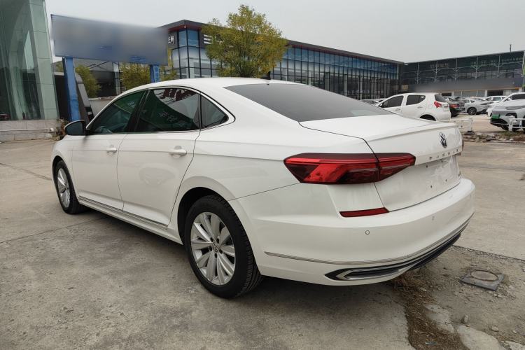 Used Volkswagen Passat 2020 330TSI Elite Edition China VI Left Side