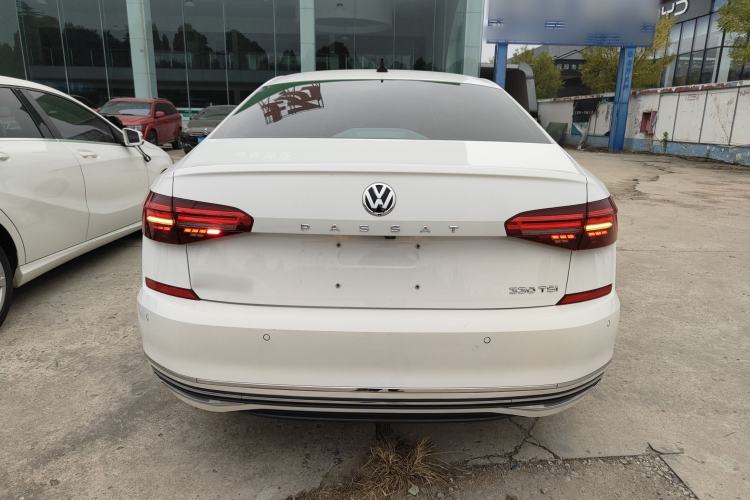 Used Volkswagen Passat 2020 330TSI Elite Edition China VI Rear