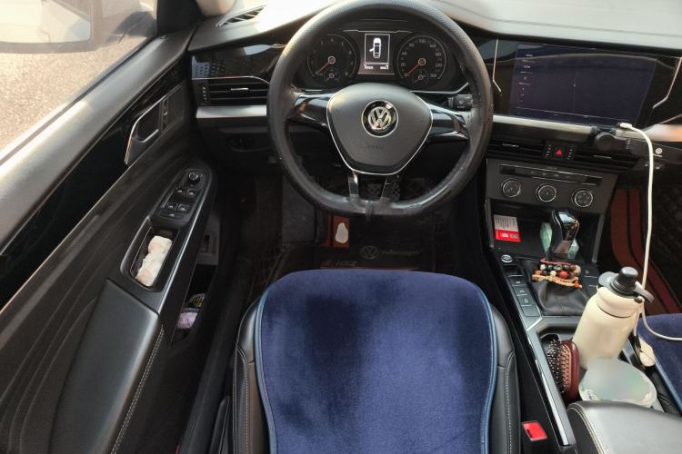 Used Volkswagen Passat 2020 280TSI Business Edition China VI Standard Steering Wheel