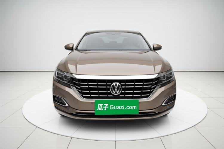 Used Volkswagen Passat 2020 Facelift 330TSI Elite Edition China VI Standard Front