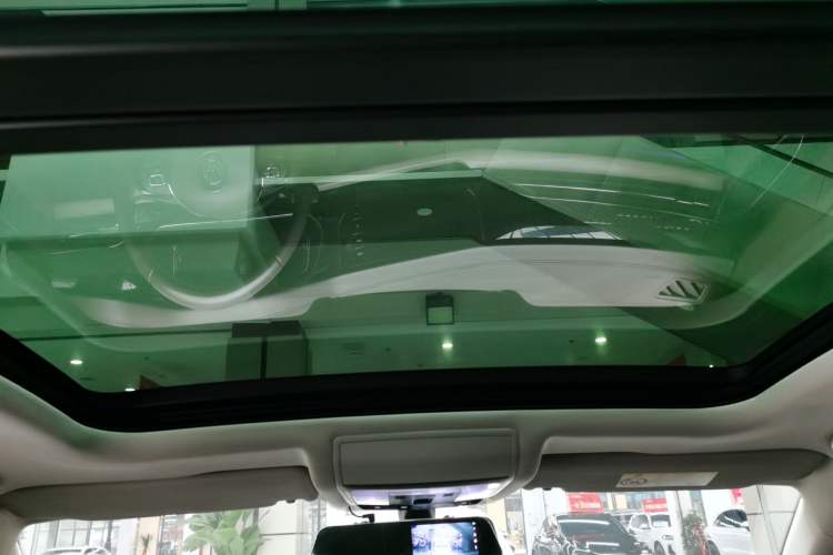 Used Volkswagen Passat 2020 330TSI Luxury Edition China VI Headliner