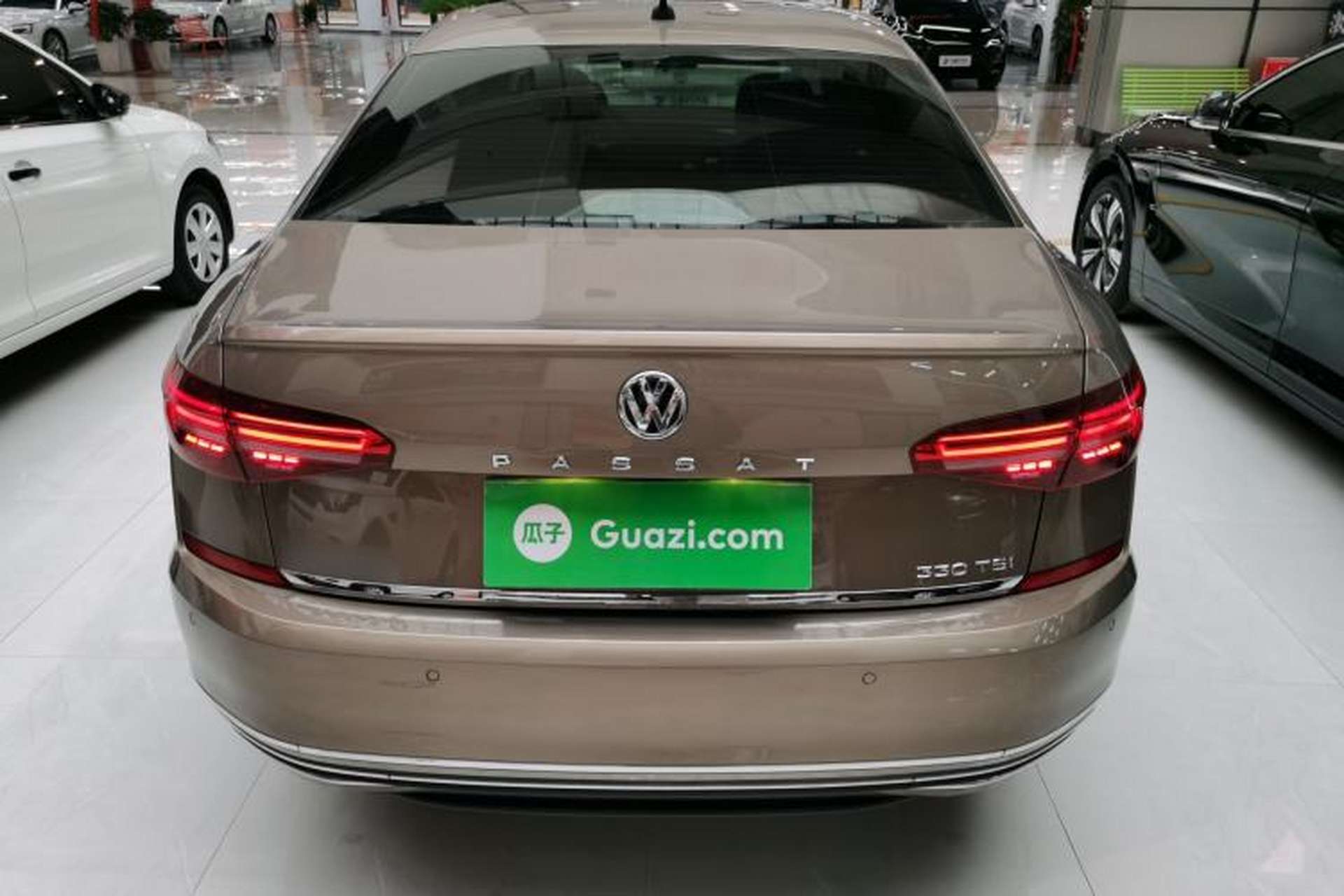 Used Volkswagen Passat 2020 330TSI Luxury Edition China VI Rear
