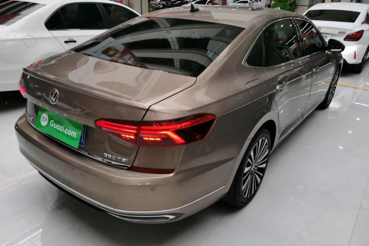 Used Volkswagen Passat 2020 330TSI Luxury Edition China VI Rear Right 45 Deg