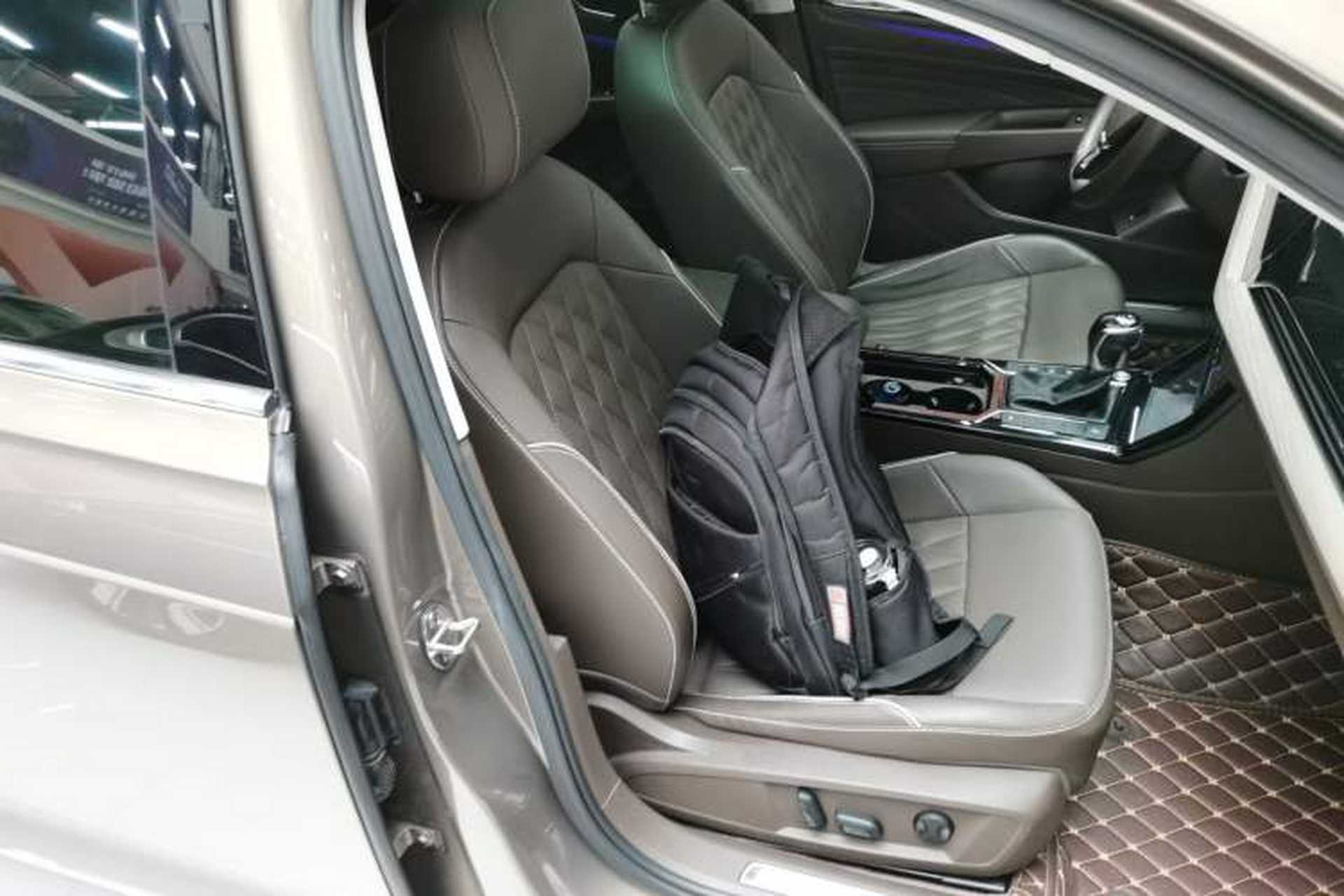 Used Volkswagen Passat 2020 330TSI Luxury Edition China VI Right Front Seat