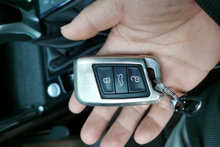 Used Volkswagen Passat 2020 330TSI Luxury Edition China VI Vehicle Key