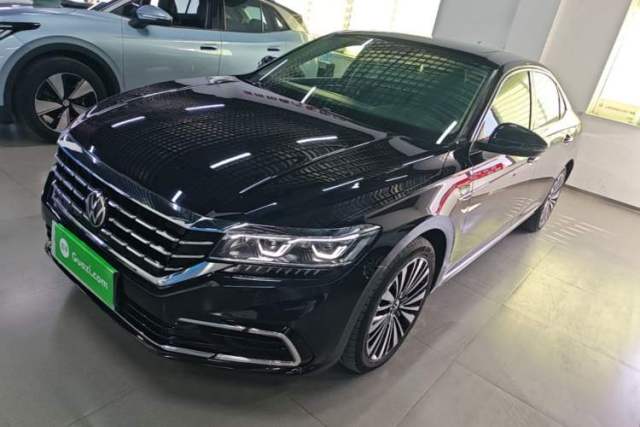Używany Volkswagen Passat 2021 330TSI Luxury Edition