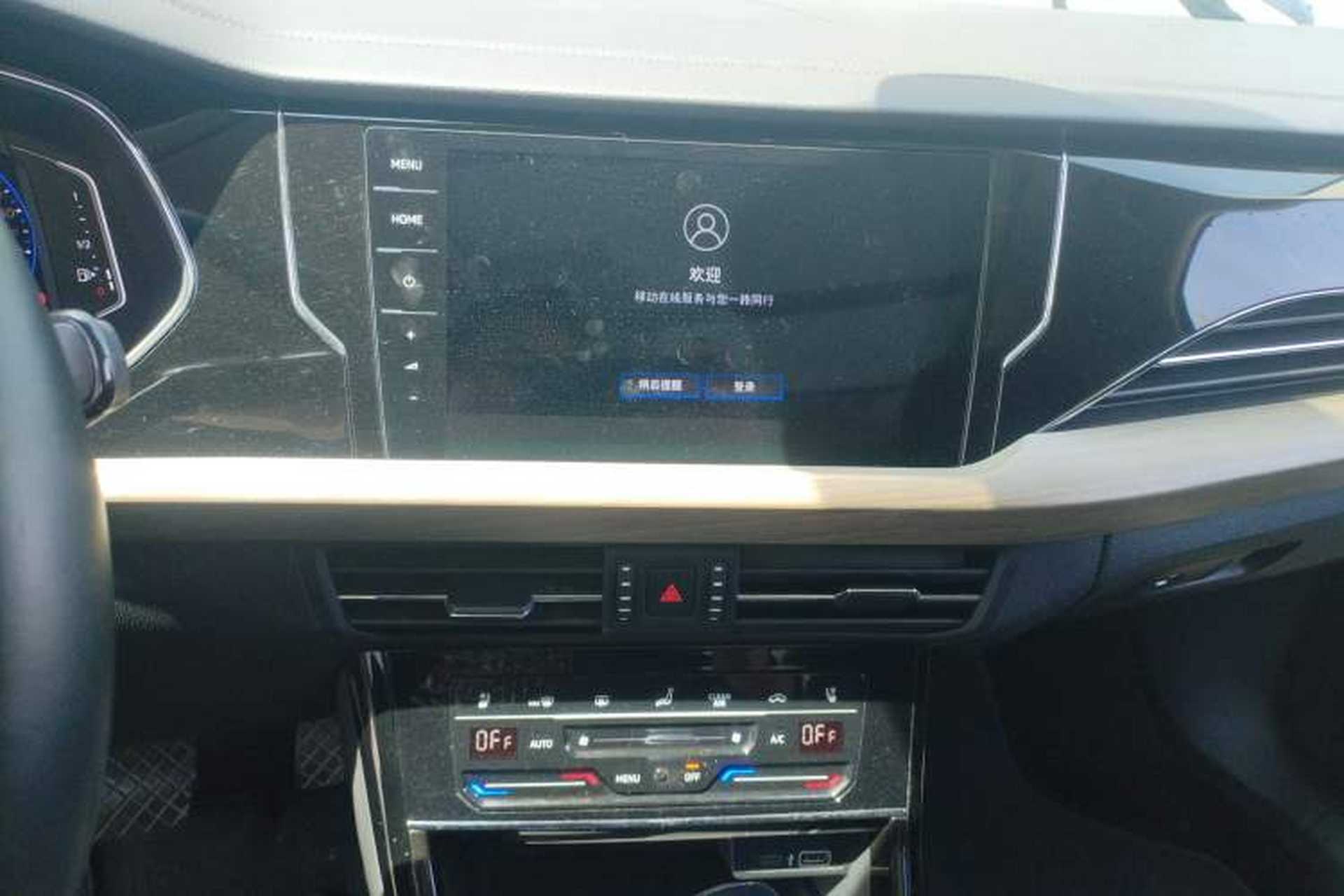 Used Volkswagen Passat 2021 380TSI Flagship Edition Audio And AC Panel