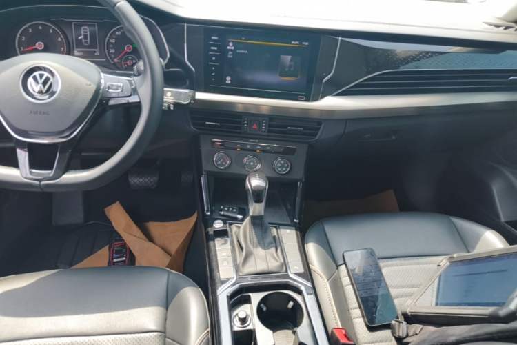 Used Volkswagen Passat 2021 330TSI Elite Edition Audio And AC Panel