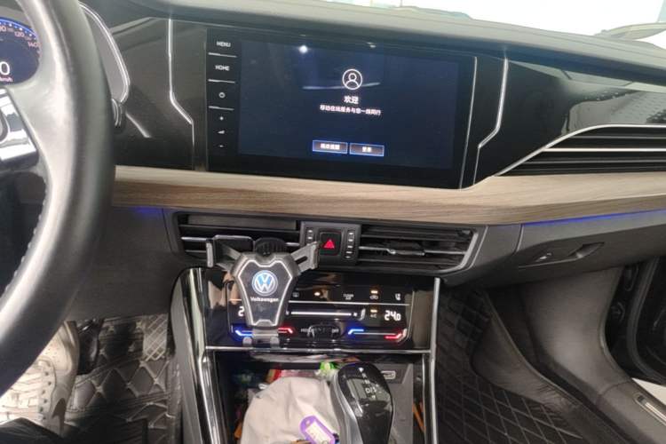 Used Volkswagen Passat 2021 330TSI Elite Edition Audio And AC Panel