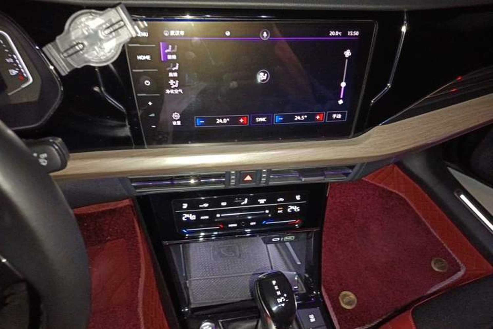 Used Volkswagen Passat 2021 330TSI Luxury Edition Audio And AC Panel