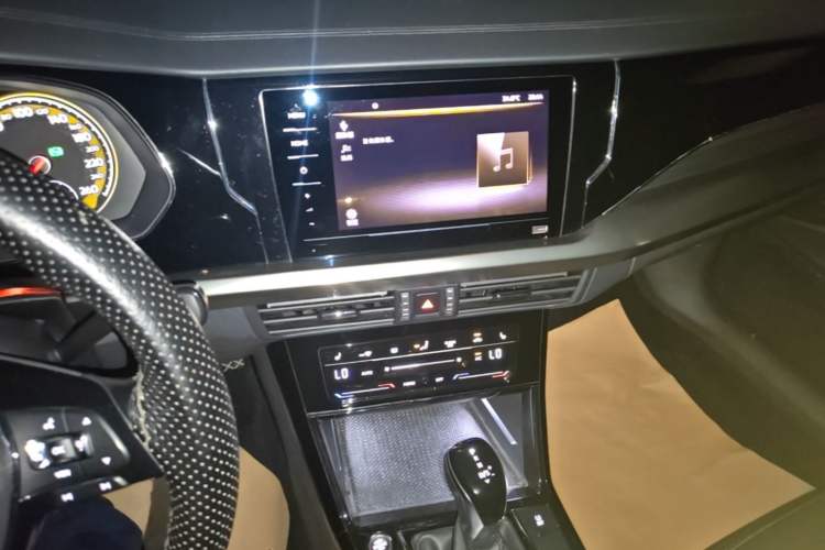 Used Volkswagen Passat 2021 330TSI Elite Edition Audio And AC Panel