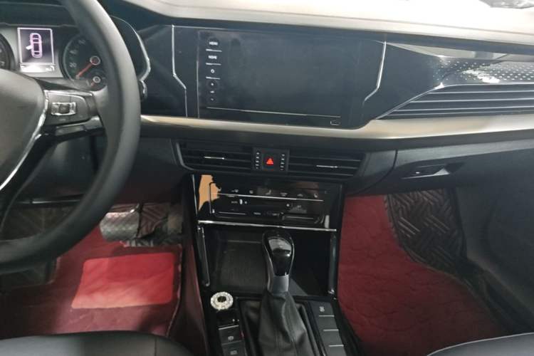 Used Volkswagen Passat 2021 330TSI Elite Edition Audio And AC Panel