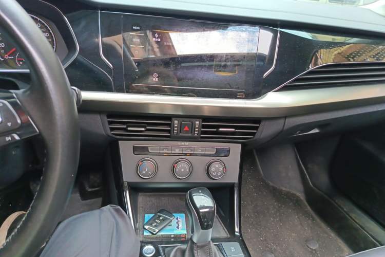 Used Volkswagen Passat 2021 330TSI Elite Edition Audio And AC Panel