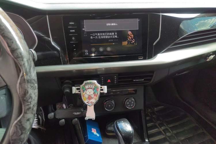 Used Volkswagen Passat 2021 330TSI Elite Edition Audio And AC Panel
