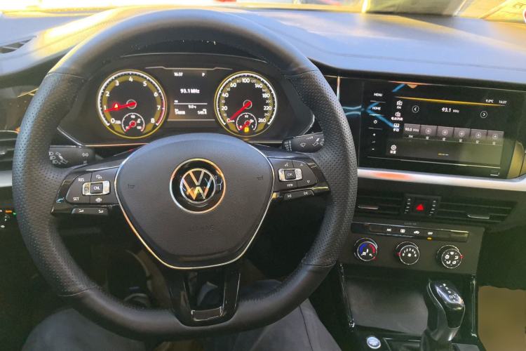 Used Volkswagen Passat 2021 330TSI Elite Edition Center Console