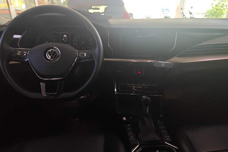 Used Volkswagen Passat 2021 330TSI Elite Edition Center Console