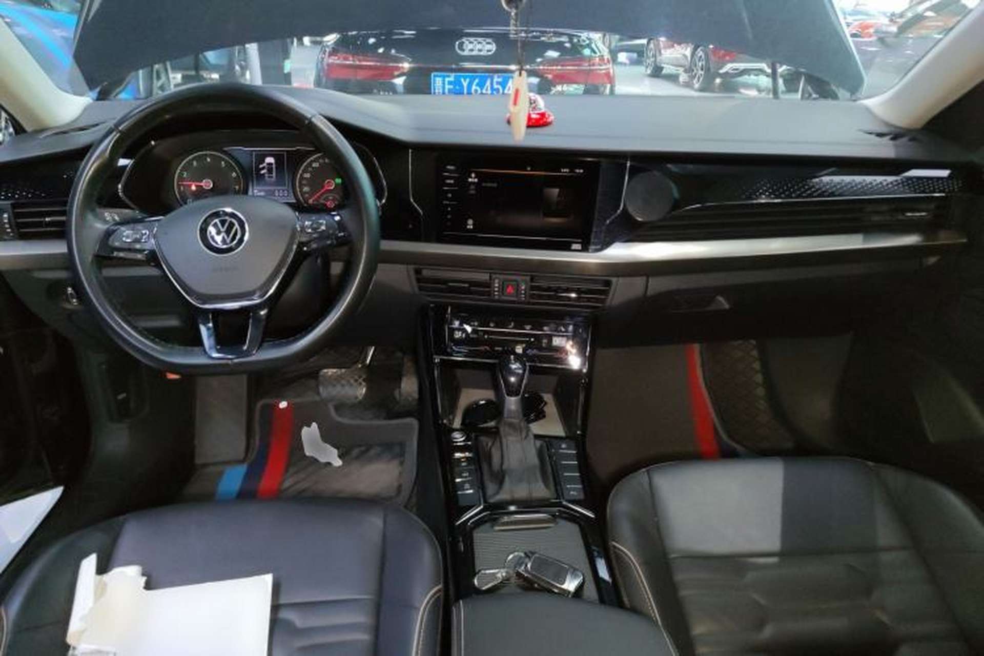 Used Volkswagen Passat 2021 330TSI Elite Edition Center Console