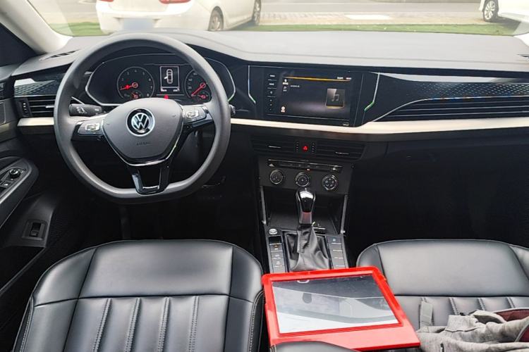 Used Volkswagen Passat 2021 280TSI Business Edition Center Console