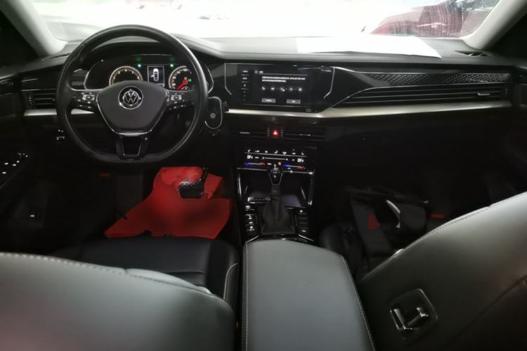 Used Volkswagen Passat 2021 330TSI Elite Edition Center Console
