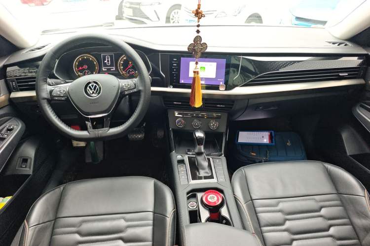 Used Volkswagen Passat 2021 330TSI Elite Edition Center Console