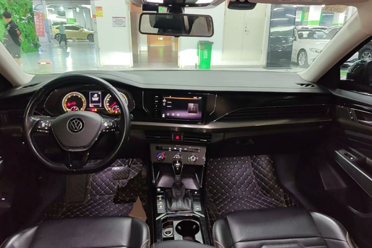 Used Volkswagen Passat 2021 330TSI Elite Edition Center Console