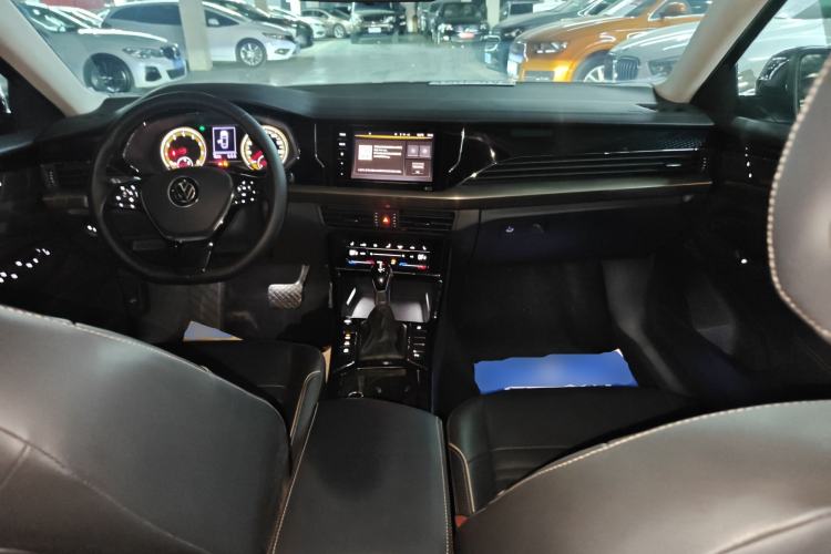Used Volkswagen Passat 2021 330TSI Elite Edition Center Console