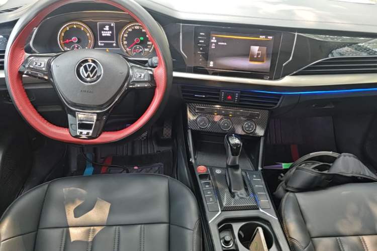 Used Volkswagen Passat 2021 280TSI Business Edition Center Console