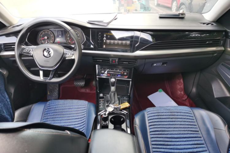 Used Volkswagen Passat 2021 330TSI Elite Edition Center Console
