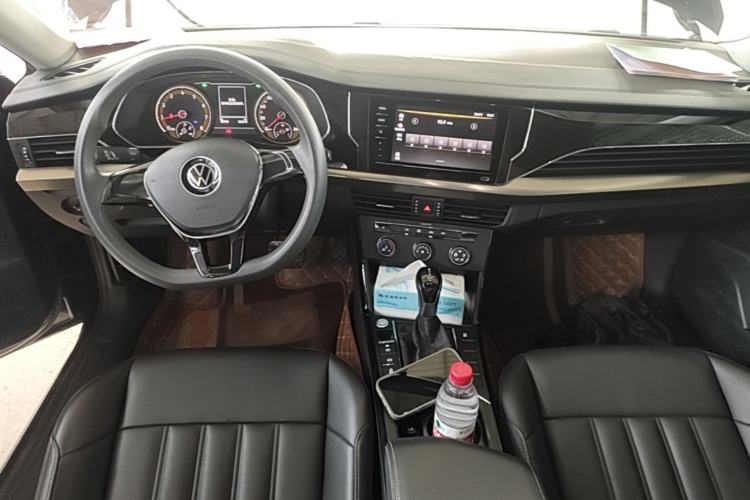 Used Volkswagen Passat 2021 280TSI Business Edition Center Console