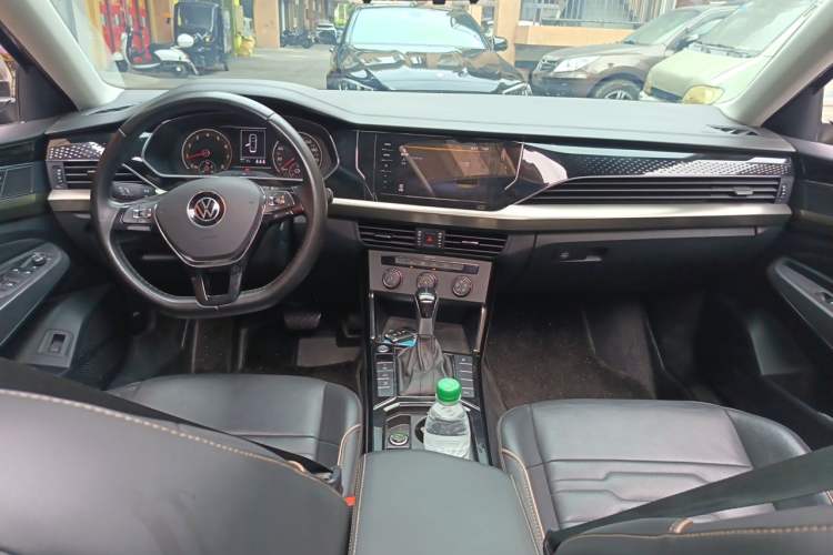 Used Volkswagen Passat 2021 330TSI Elite Edition Center Console