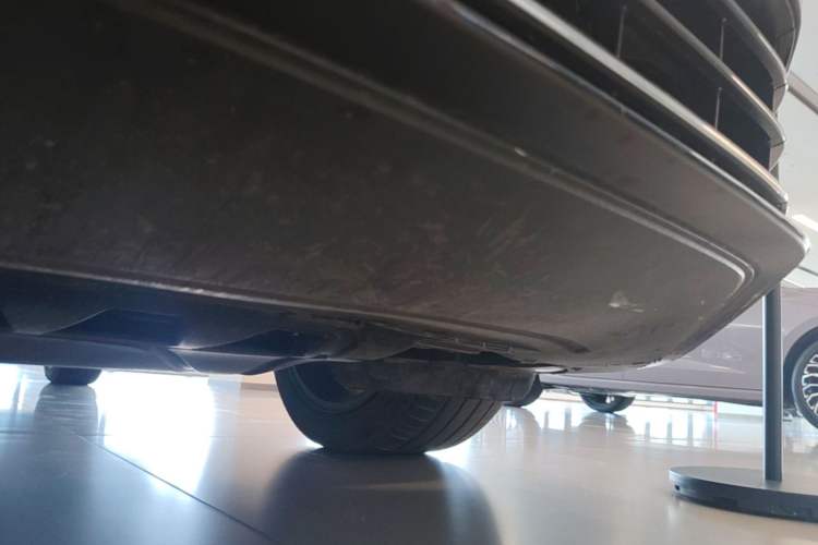 Used Volkswagen Passat 2021 330TSI Luxury Edition Chassis Front Left