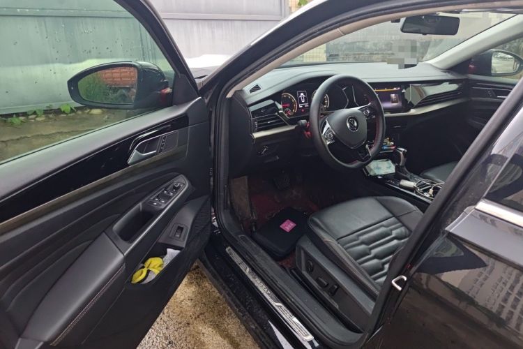 Used Volkswagen Passat 2021 330TSI Elite Edition Driver Seat