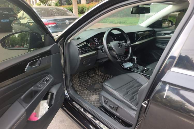 Used Volkswagen Passat 2021 330TSI Elite Edition Driver Seat