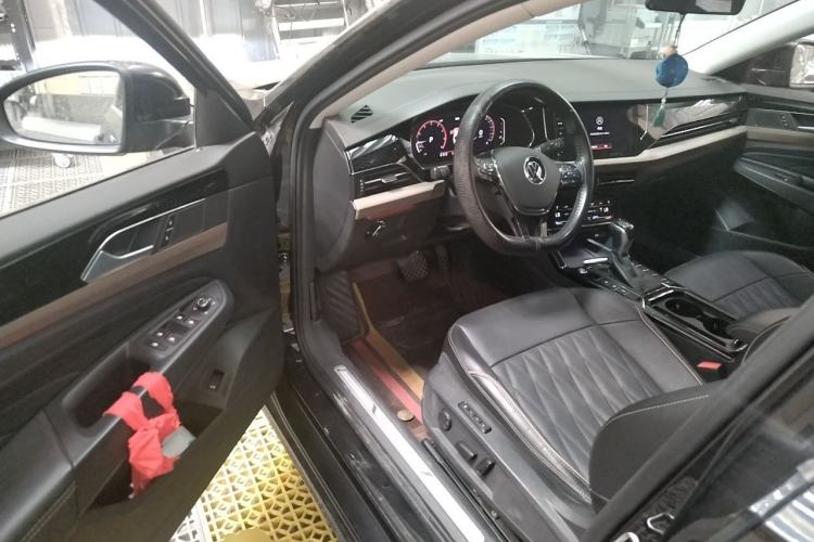 Used Volkswagen Passat 2021 330TSI Luxury Edition Driver Seat