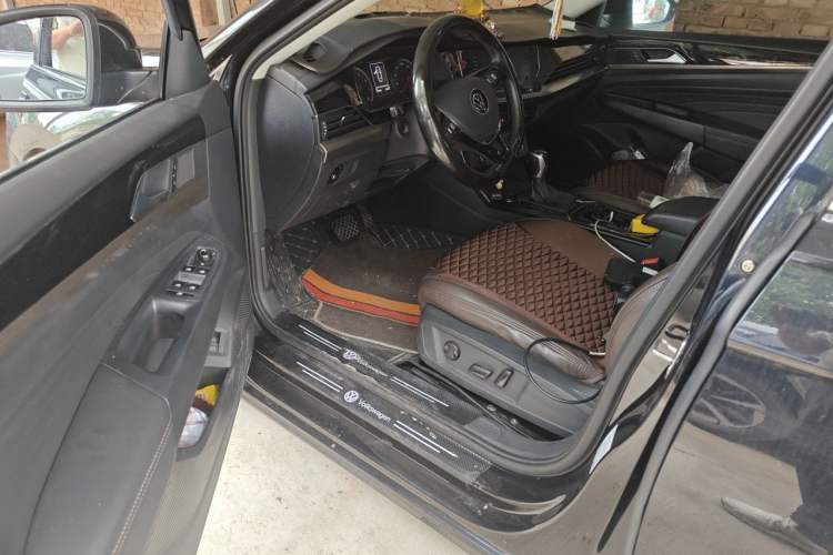 Used Volkswagen Passat 2021 330TSI Elite Edition Driver Seat